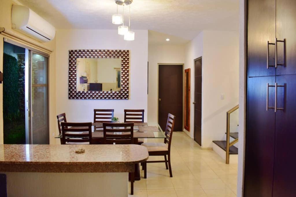 Casa Hector, Con Jacuzzi, Cerca Del Foro Gnp. Βίλα Mérida Εξωτερικό φωτογραφία