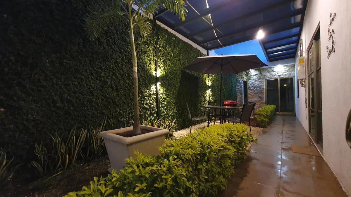 Casa Hector, Con Jacuzzi, Cerca Del Foro Gnp. Βίλα Mérida Εξωτερικό φωτογραφία