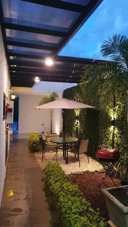 Casa Hector, Con Jacuzzi, Cerca Del Foro Gnp. Βίλα Mérida Εξωτερικό φωτογραφία