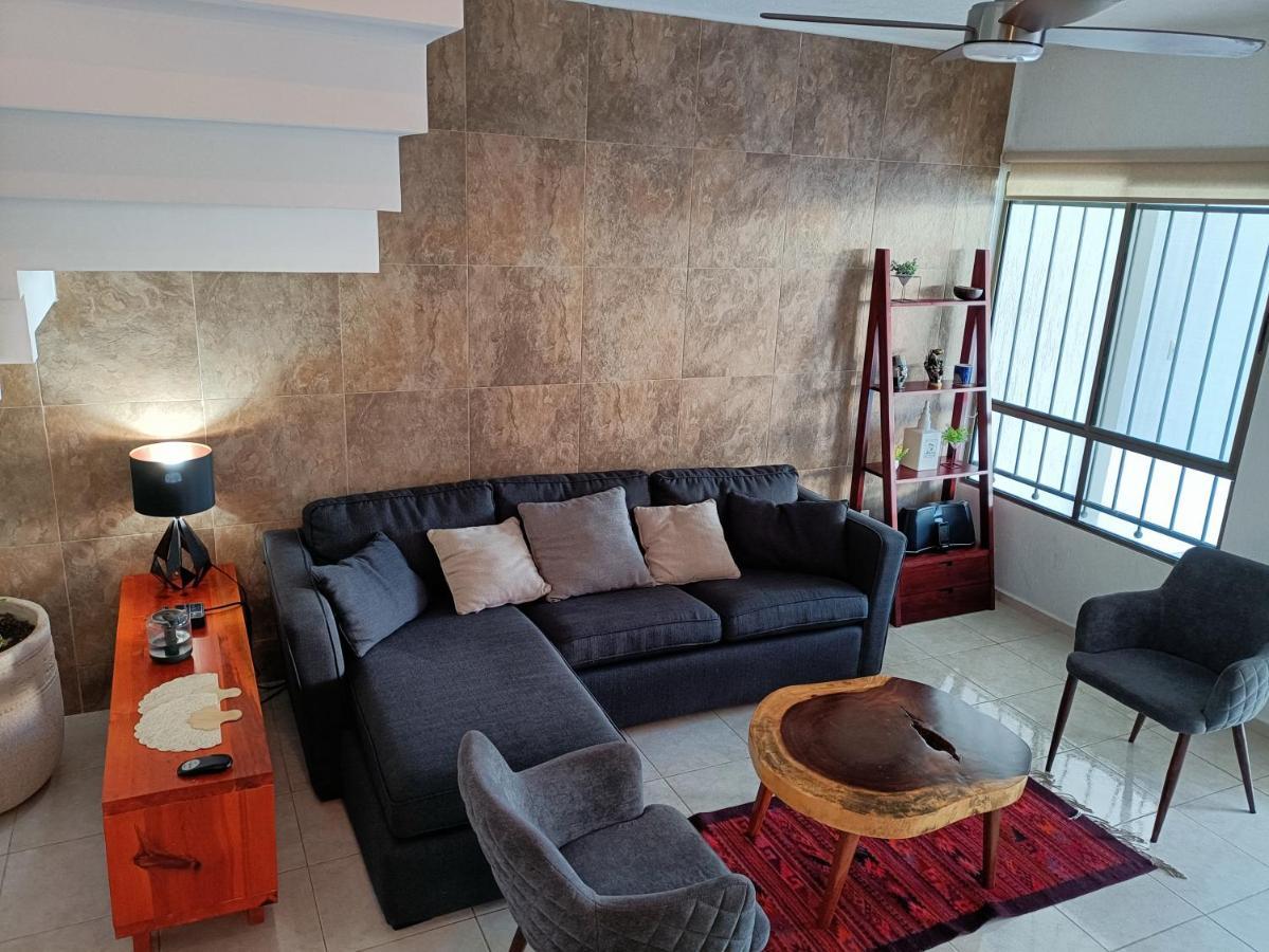Casa Hector, Con Jacuzzi, Cerca Del Foro Gnp. Βίλα Mérida Εξωτερικό φωτογραφία