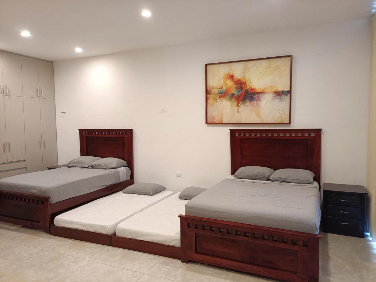 Casa Hector, Con Jacuzzi, Cerca Del Foro Gnp. Βίλα Mérida Εξωτερικό φωτογραφία
