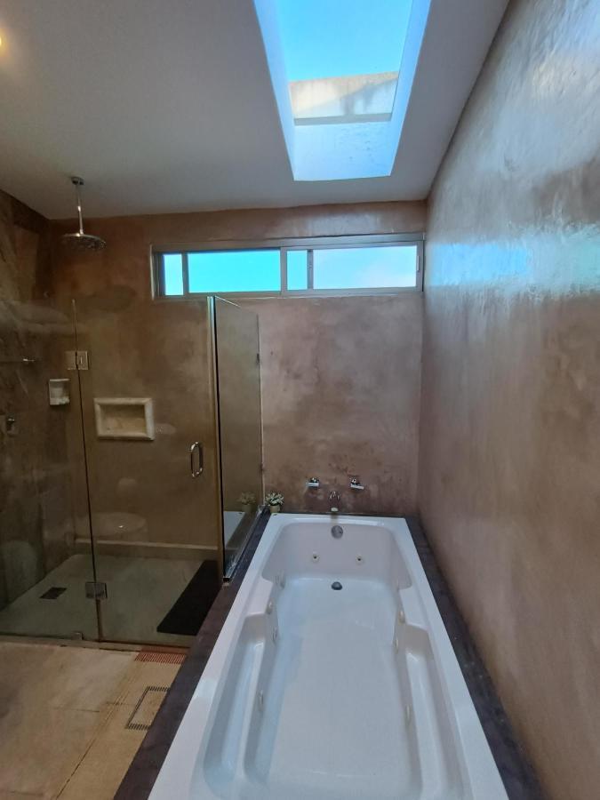 Casa Hector, Con Jacuzzi, Cerca Del Foro Gnp. Βίλα Mérida Εξωτερικό φωτογραφία